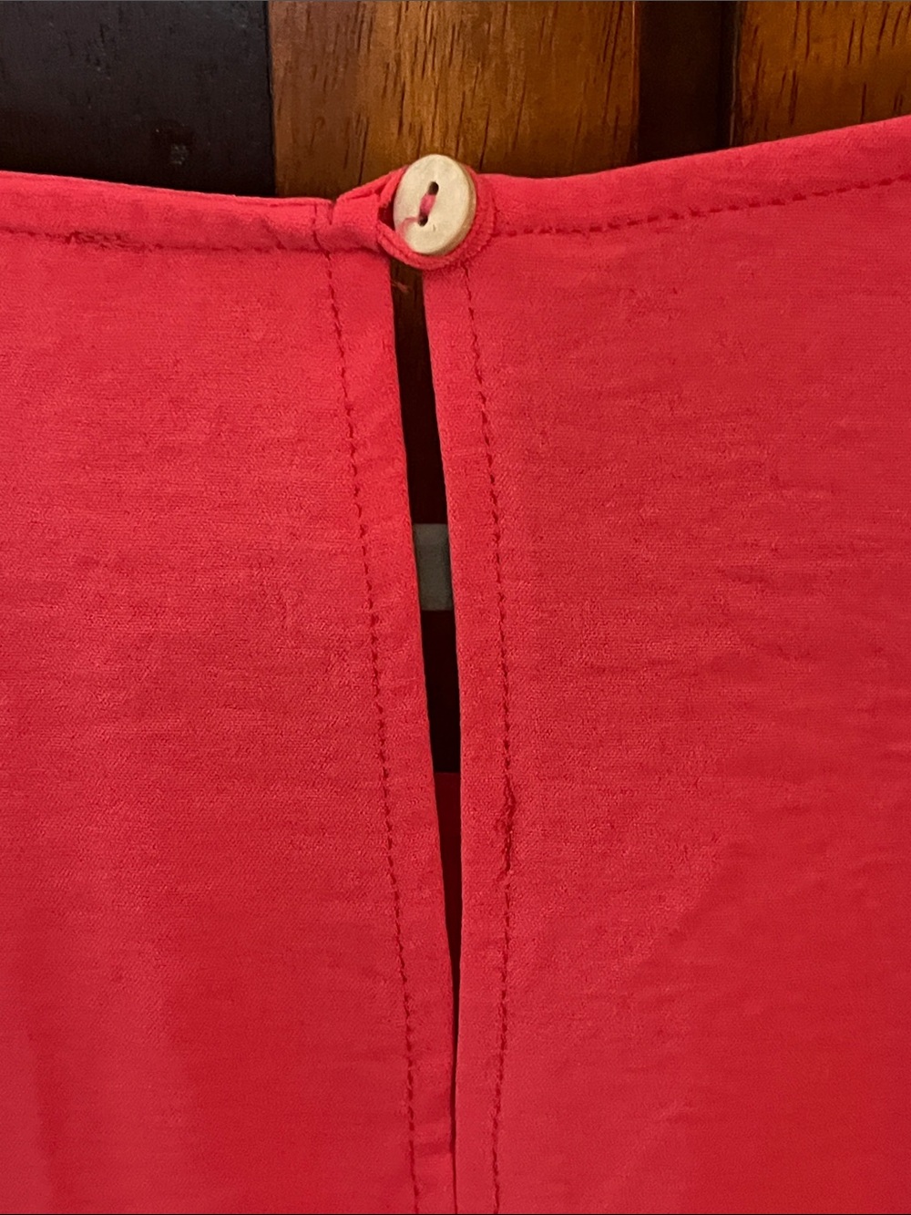 NWOTEasel Bright Pink Scoop Neck Tunic w/Bound Cap Sleeves-Front Off-Center Slit - Picture 4 of 6